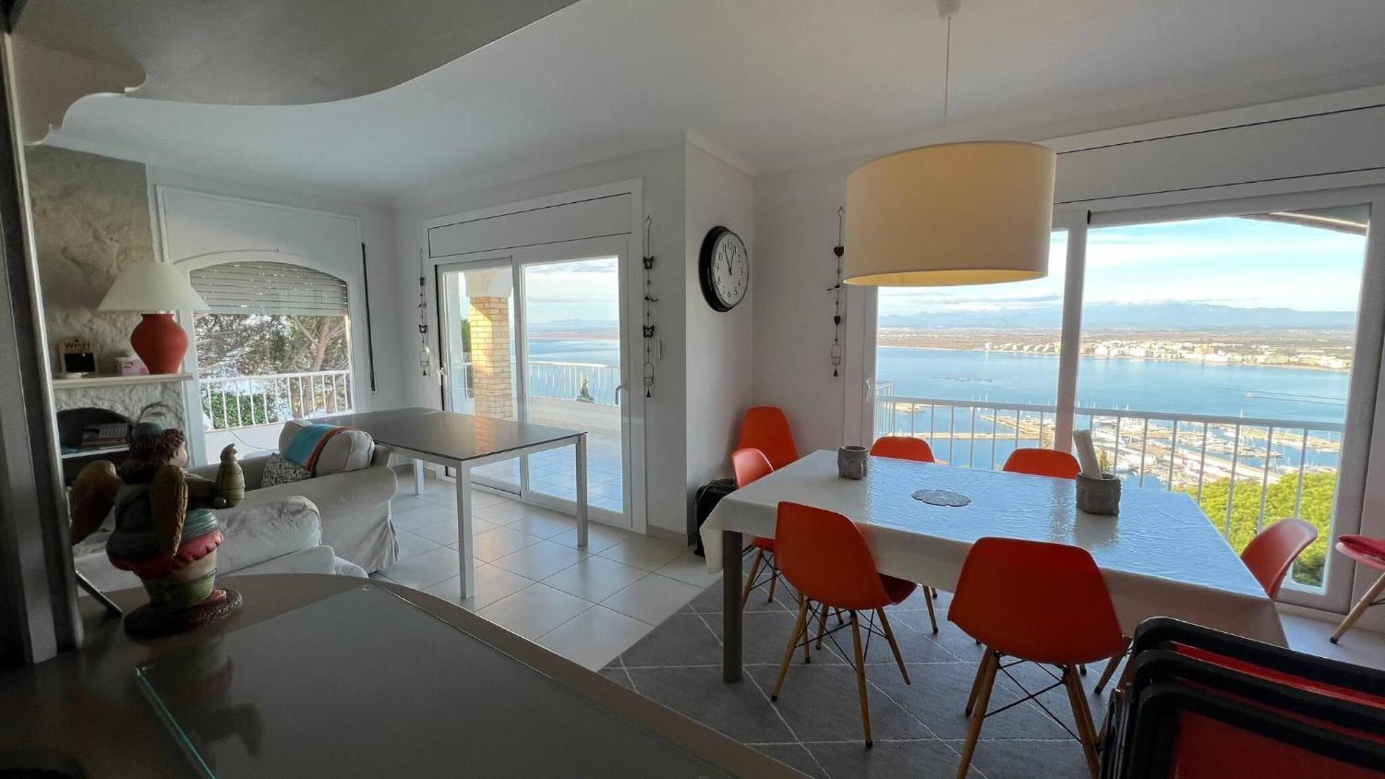 Apartamento Casa Linda Con Vistas Espectaculares โรเซส ภายนอก รูปภาพ
