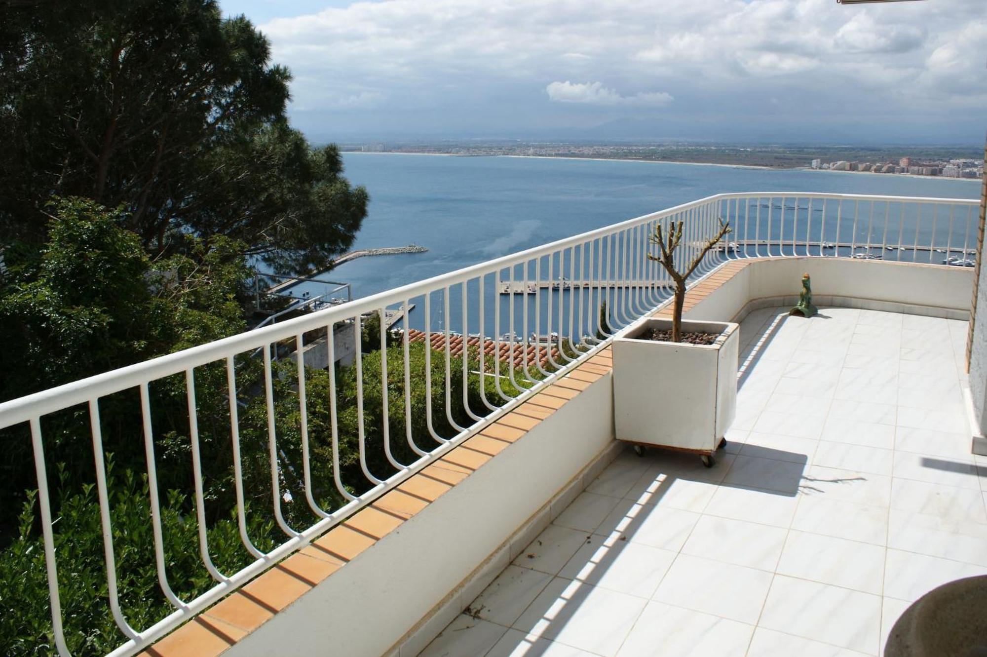 Apartamento Casa Linda Con Vistas Espectaculares โรเซส ภายนอก รูปภาพ