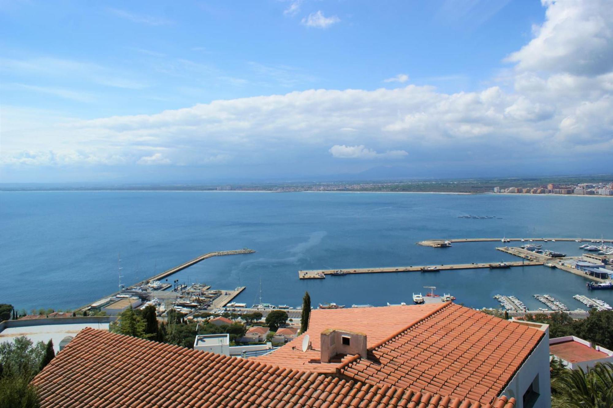 Apartamento Casa Linda Con Vistas Espectaculares โรเซส ภายนอก รูปภาพ